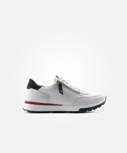 Sneakers with exchangeable insole