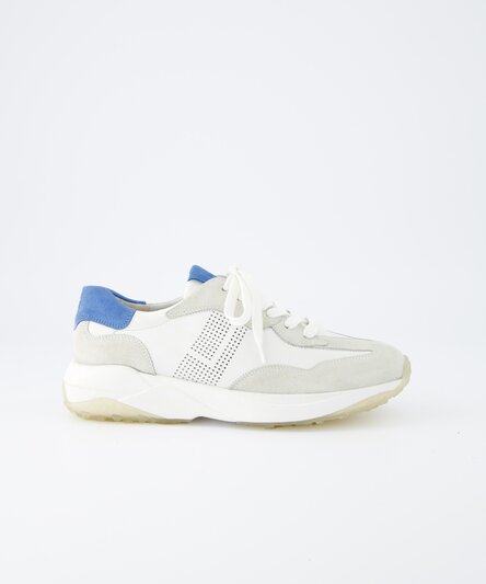 Sneakers with exchangeable insole