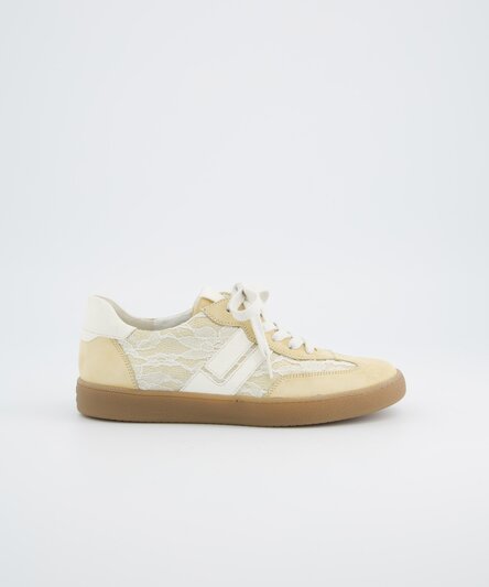 Sneaker