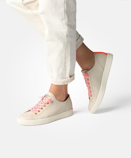 Sneaker