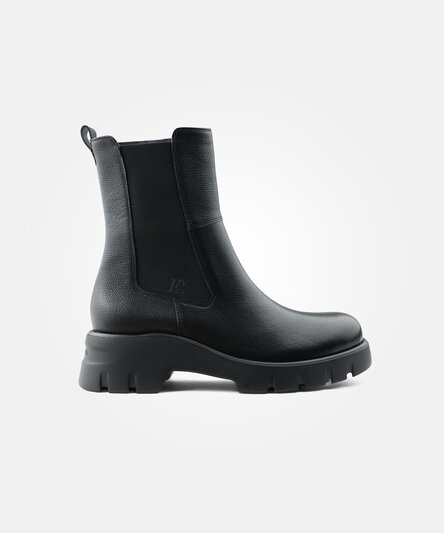 Chelsea boots