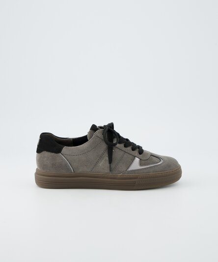 Sneaker mit Wechselfußbett