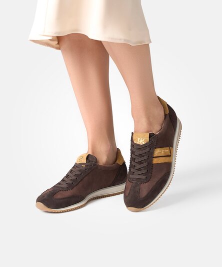 Sneaker