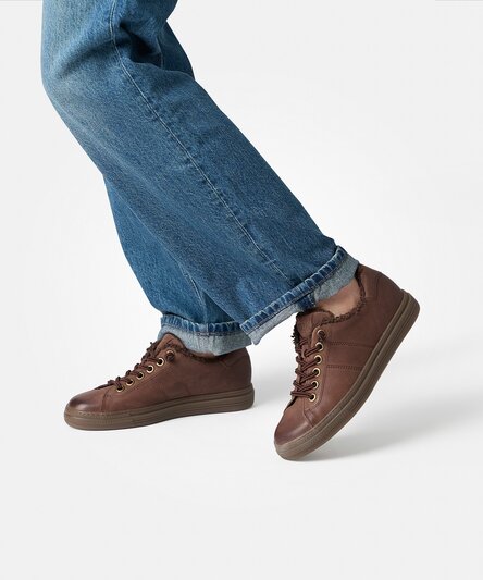 Sneaker mit Wechselfußbett
