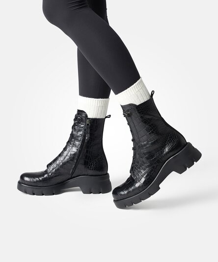 Lace-up ankle boots