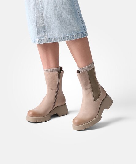 Chelsea boots