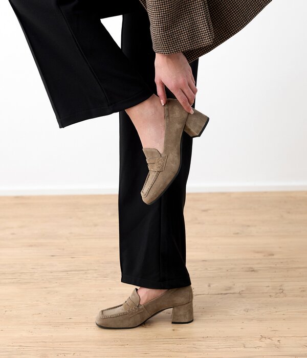 SUPER SOFT High-front pumps