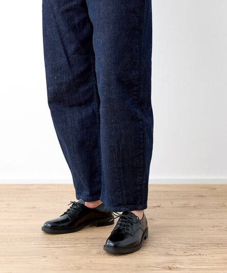 SUPER SOFT Lace-ups