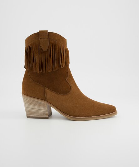 Ankle boot with lambskin lining