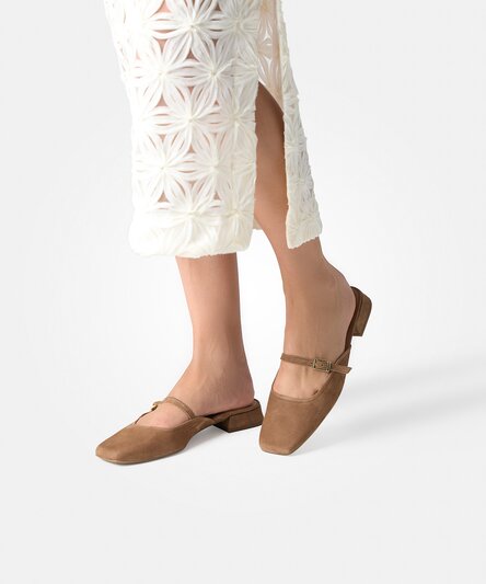 SUPER SOFT Mules