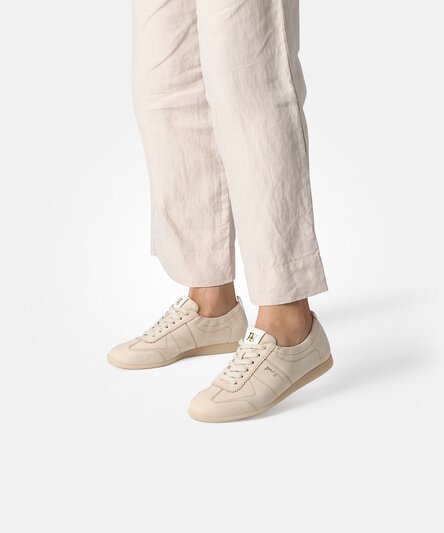 SUPER SOFT Sneaker