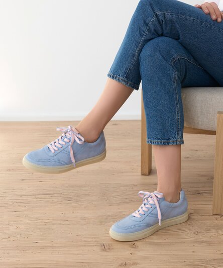 Sneaker mit Wechselfußbett