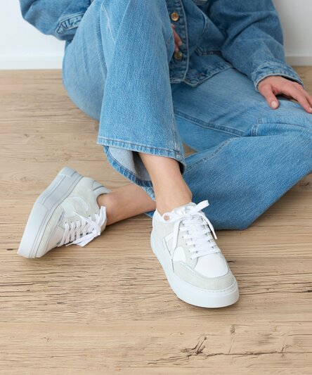 SUPER SOFT Sneaker