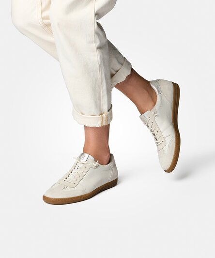 Sneaker