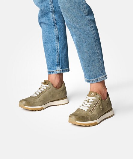 Sneaker mit Wechselfußbett