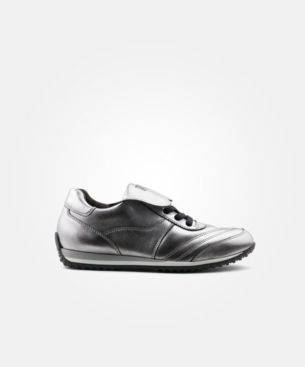 Sneakers with exchangeable insole