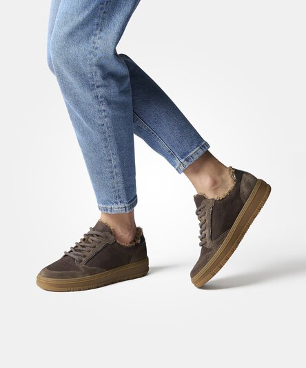 Pauls with RELAXED WIDTH and removable footbed