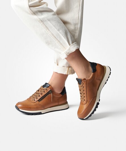 Sneaker mit Wechselfußbett