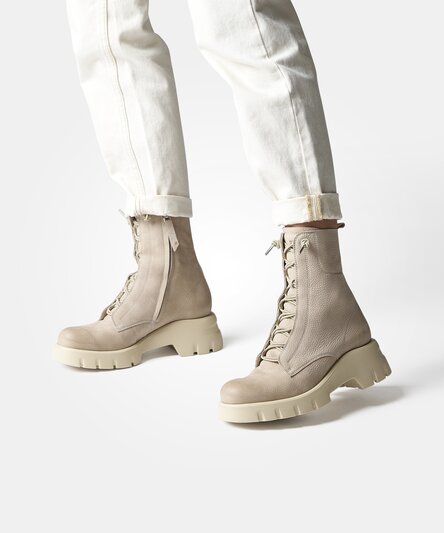 Schnürstiefelette