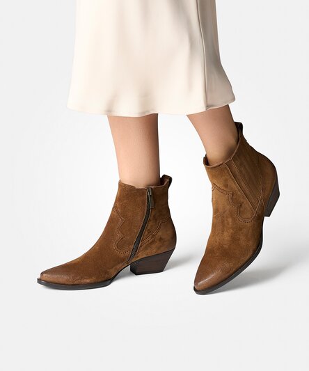 Ankle boots