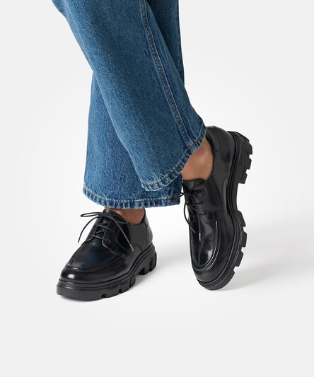 Lace-ups