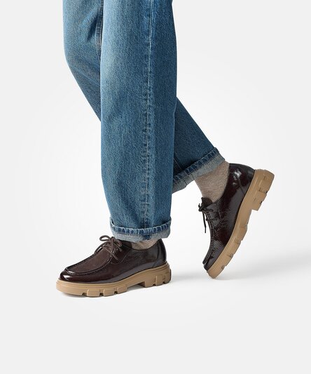 Lace-ups