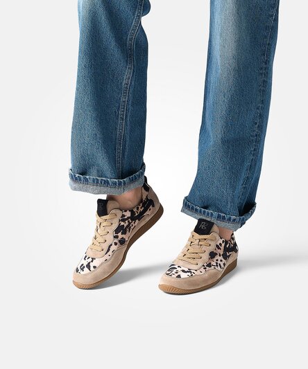 Sneaker