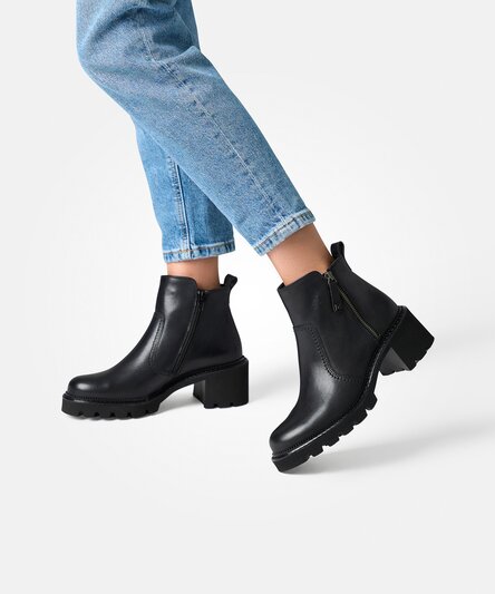 Stiefelette mit Warmfutter