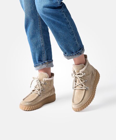 Schnürbootie mit RELAX-WEITE und Wechselfußbett