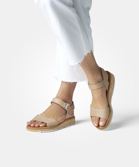 SUPER SOFT sandals