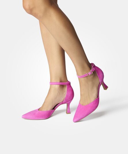 SUPER SOFT strappy pumps