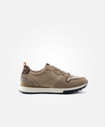 Sneaker mit Wechselfußbett