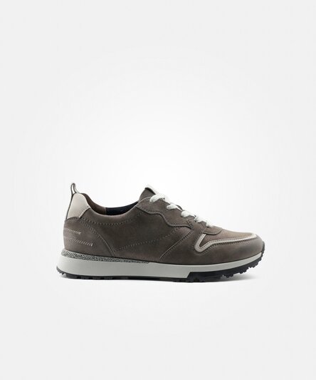Sneaker mit Wechselfußbett