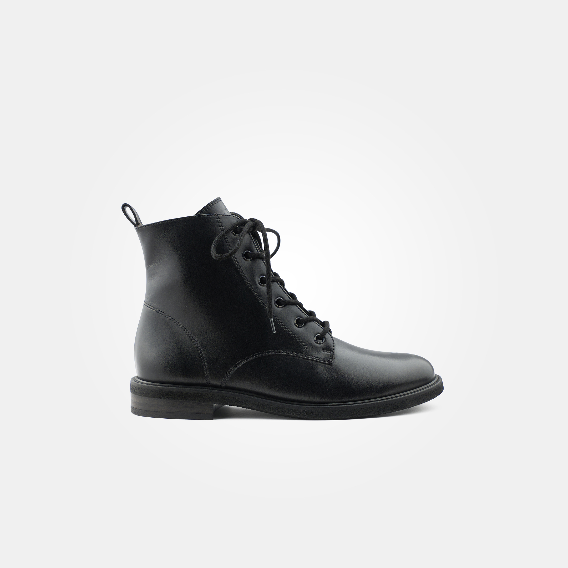 Lace-up ankle boots in black - Paul Green